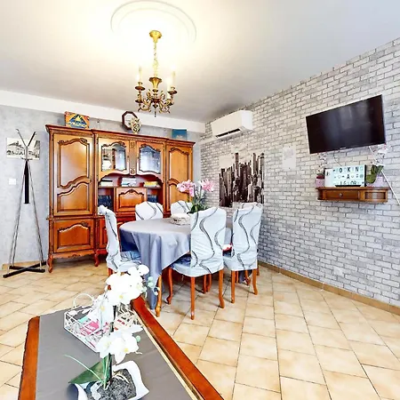 2 Bedroom Gorgeous In