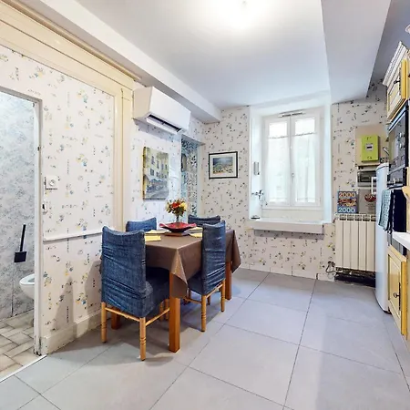 2 Bedroom Gorgeous In